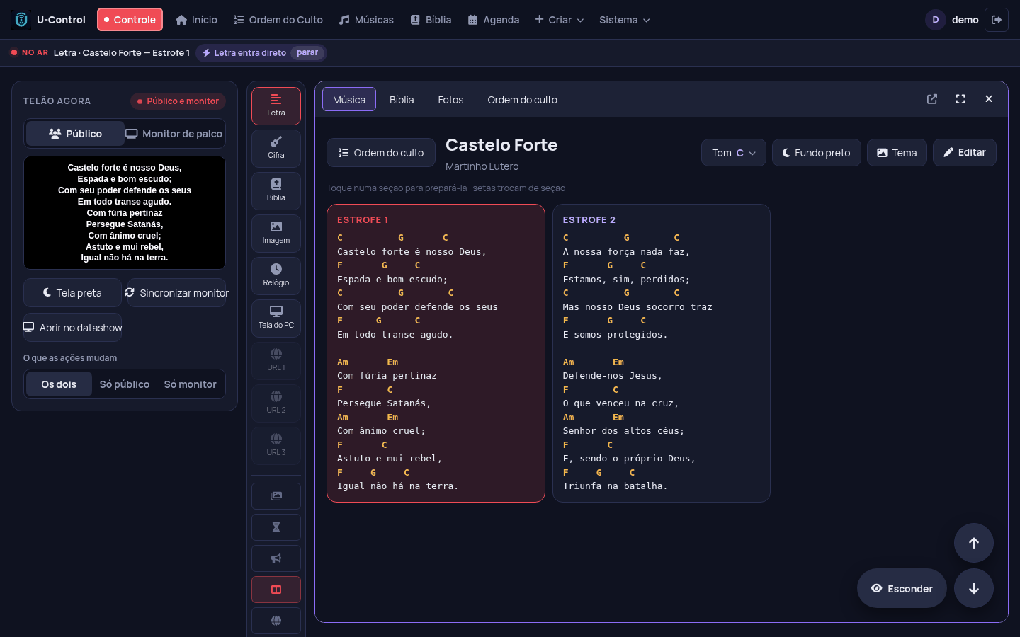 O Controle do U-Control: a música aberta no painel e, ao lado, o que está no telão agora